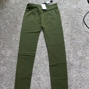 Thick Olive leggings <keep you warm>